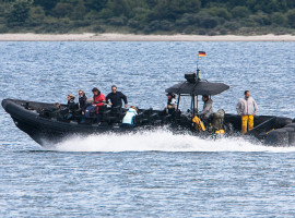 assets/images/activities/speedboot-fahren-1000-ps-auf-der-ostsee-in-neustadt/1280_0005_AP_14.06.12_%20027%20A%CC%82%C2%A9%20Nils%20Bergmann-270x200x90.jpg