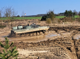 assets/images/activities/steinhoefel-bmp-schuetzenpanzer-fahren-fuer-zwei/panz-wer-13-270x200x90.jpg