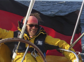 assets/images/activities/stralsund-2-tage-segeltoern/1280_0000_Skipper%20Steffen-270x200x90.jpg