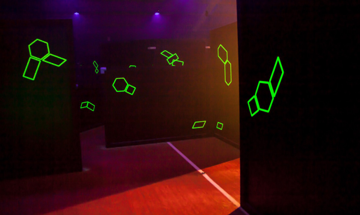 assets/images/activities/stuttgart-lasertag/1280_0001_Lasertag_shooting_MG_0608_1500-1150x686x90.jpg
