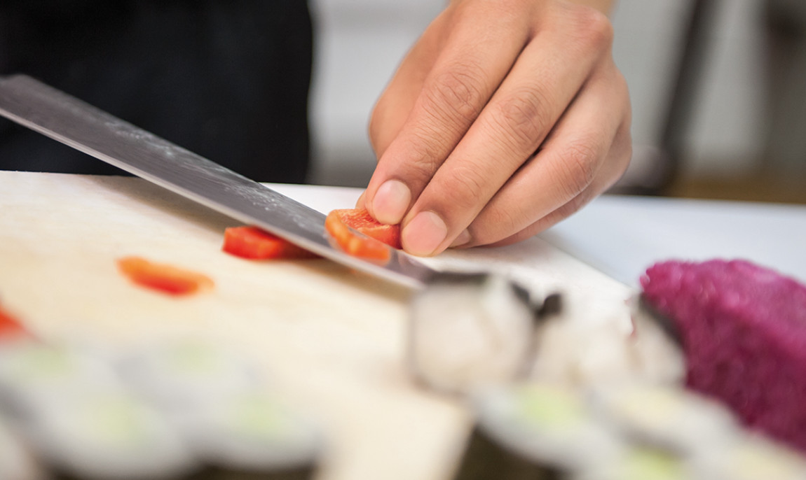 assets/images/activities/sushi-kochkurs-leipzig-sachsen/1280_0001_Fisch%20filetieren-1150x686x90.jpg