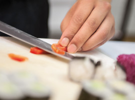 assets/images/activities/sushi-kochkurs-leipzig-sachsen/1280_0001_Fisch%20filetieren-270x200x90.jpg
