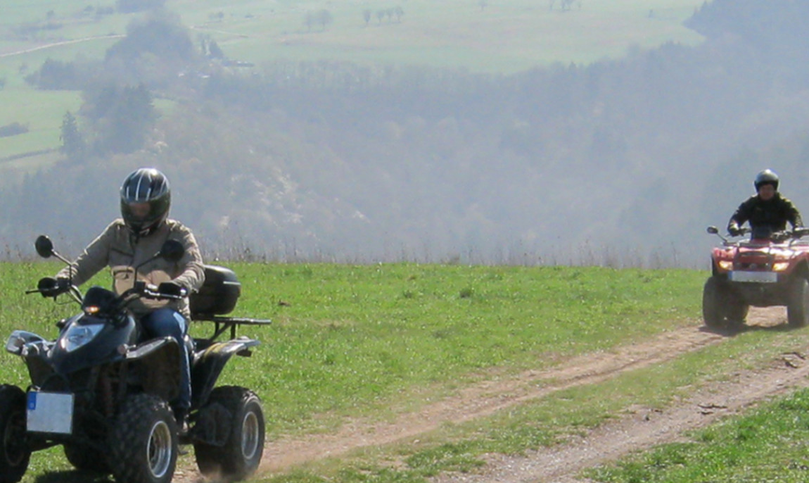 assets/images/activities/trier-quad-schnuppertour/1280_0000_quadtouren_3-1150x686x90.jpg