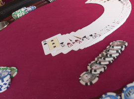 assets/images/activities/uebernachtung-im-pokerzimmer-in-ostbevern-raum-muenster/1280_0001_Pokerzimmer4-270x200x90.jpg