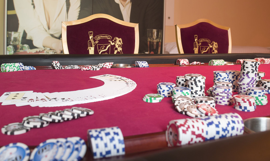 assets/images/activities/uebernachtung-im-pokerzimmer-in-ostbevern-raum-muenster/1280_0002_Pokerzimmer3-1150x686x90.jpg