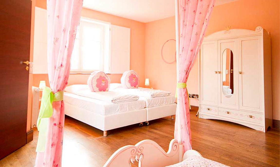 assets/images/activities/uebernachtung-im-prinzessin-lillifee-zimmer-in-ostbevern/dir-lil-2-1150x686x90.jpg