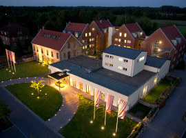 assets/images/activities/uebernachtung-in-der-koenig-ludwig-suite-in-ostbevern/dir-hot-5-270x200x90.jpg