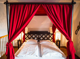 Übernachtung in der Out-of-Africa Suite in Ostbevern