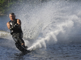 assets/images/activities/wakeboard-fahren-auf-der-mosel-in-poelich-raum-trier/1280_0001_Fotolia_1061545_Subscription_L-270x200x90.jpg