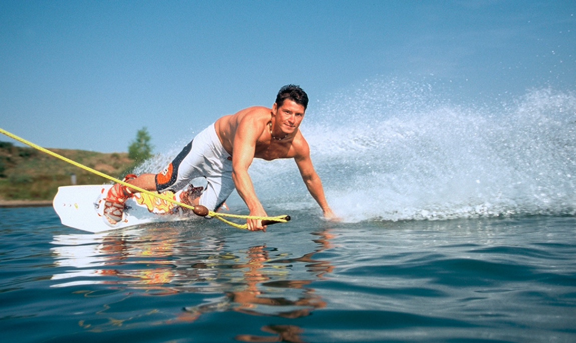 assets/images/activities/wakeboarden-auf-dem-heeder-see-in-heede-raum-oldenburg/1280_0000_Frakiweb-1150x686x90.jpg