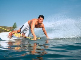 assets/images/activities/wakeboarden-auf-dem-heeder-see-in-heede-raum-oldenburg/1280_0000_Frakiweb-270x200x90.jpg