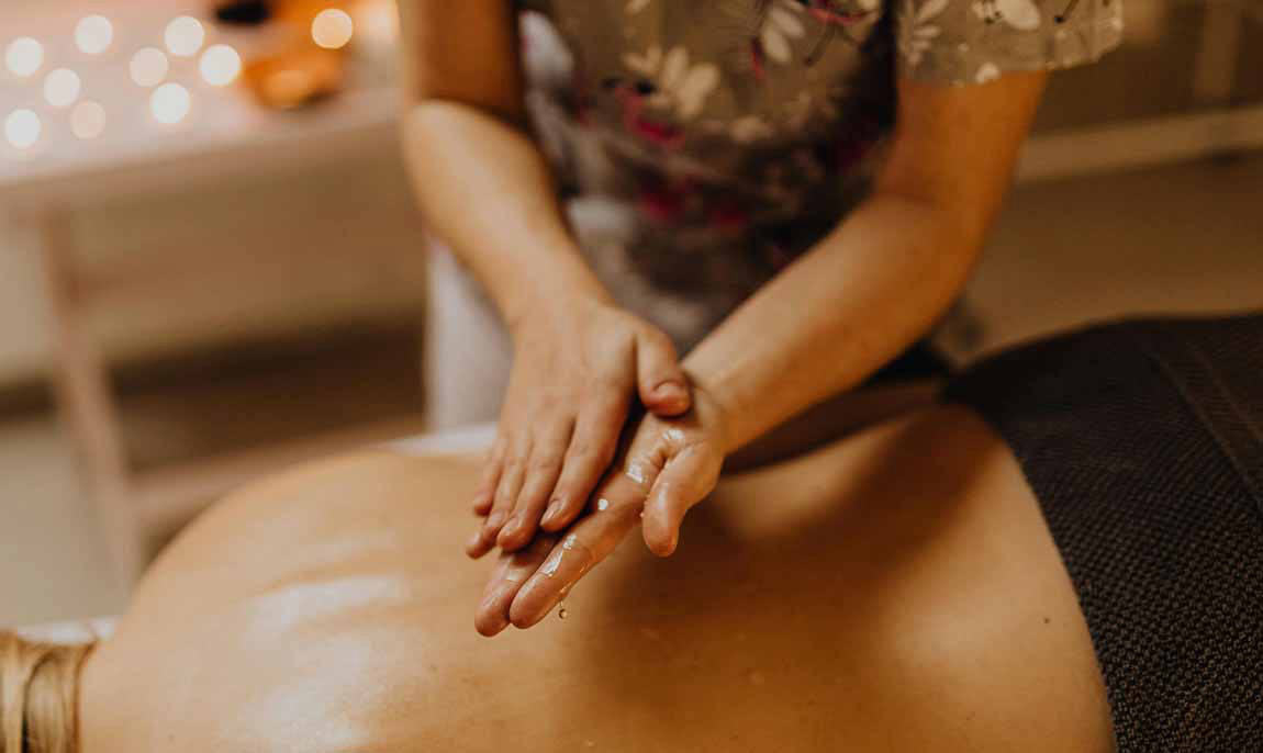 assets/images/activities/weinheim-30-min-ayurveda-gesichtsmassage/ayurveda-20-1150x686x90.jpg