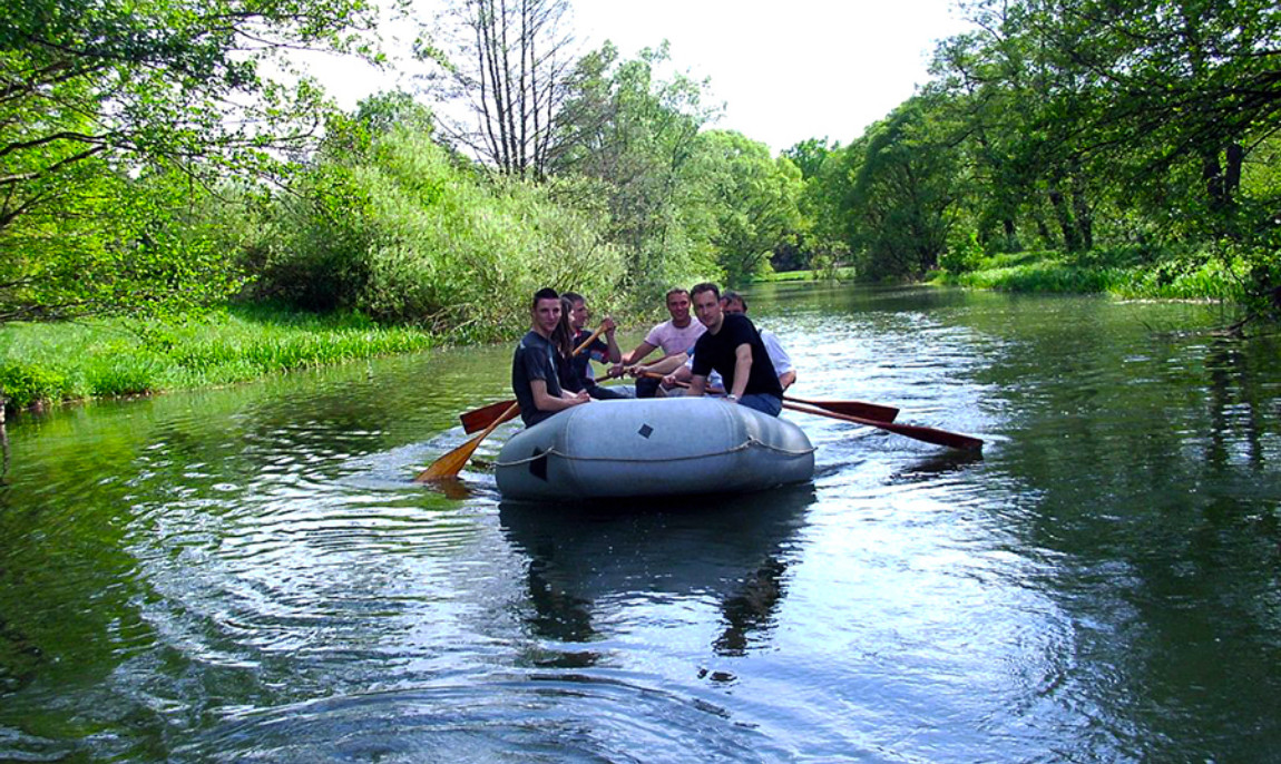 assets/images/activities/weisswasser-quad-boot-kombitour/Quad-Boot-Tour-03-web-1150x686x90.jpg