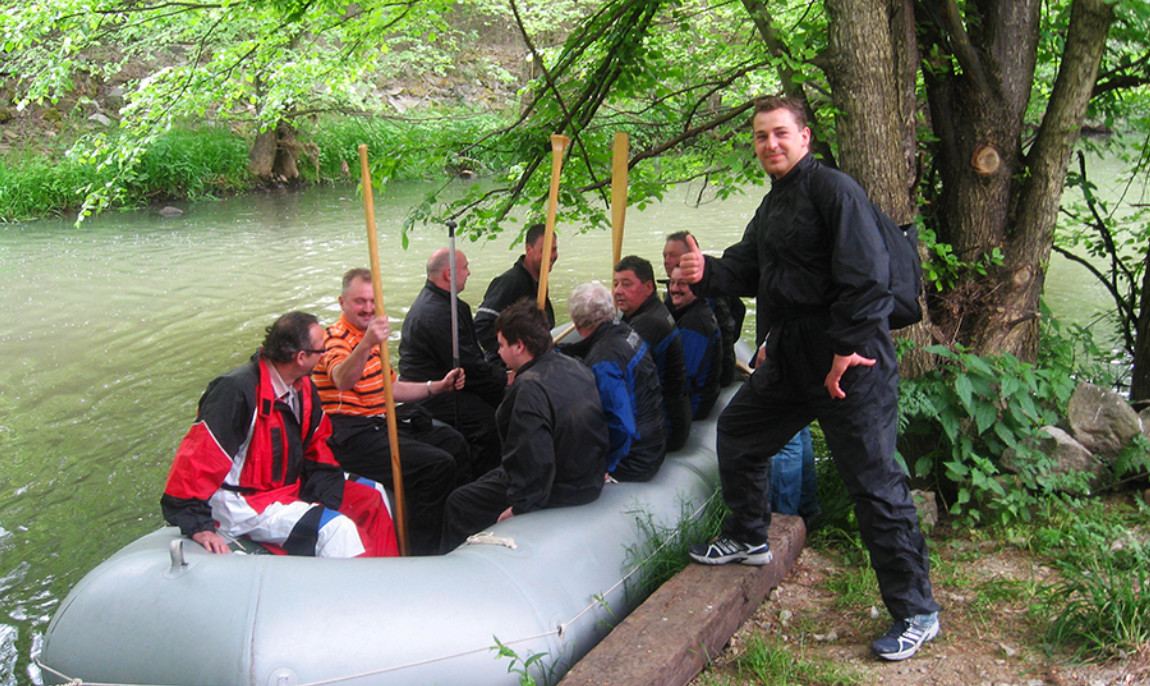 assets/images/activities/weisswasser-quad-boot-kombitour/Quad-Boot-Tour-06-web-1150x686x90.jpg