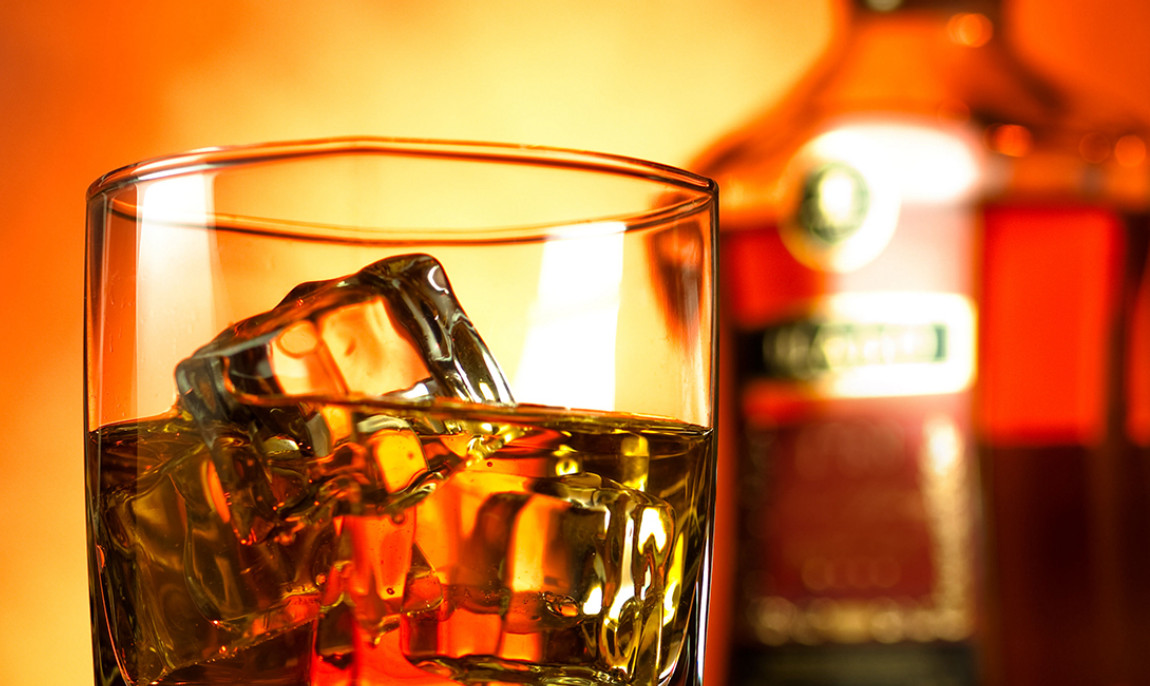 assets/images/activities/whisky-tasting-im-dunkeln-wetzlar/1280_0003_Fotolia_31146172_Subscription_XL-1150x686x90.jpg