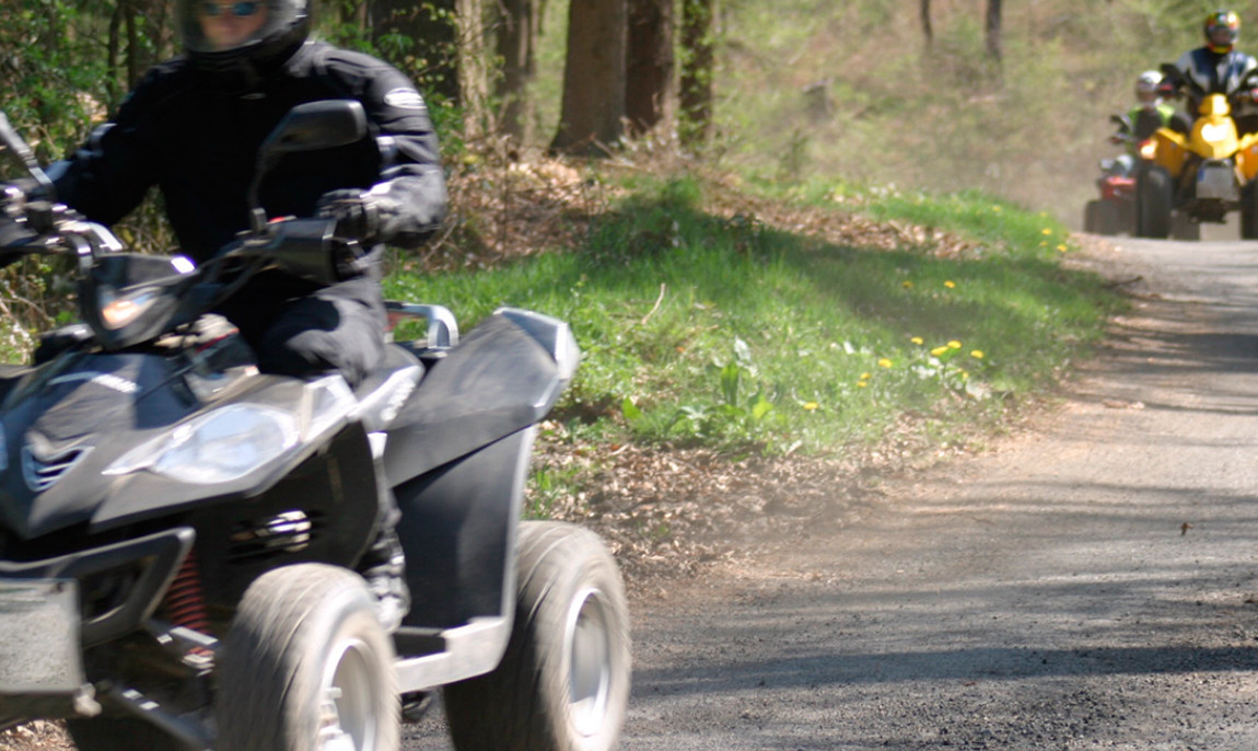 Quad fahren im Winter in Morsbach bei Gummersbach Abwechslung auf vier Rädern