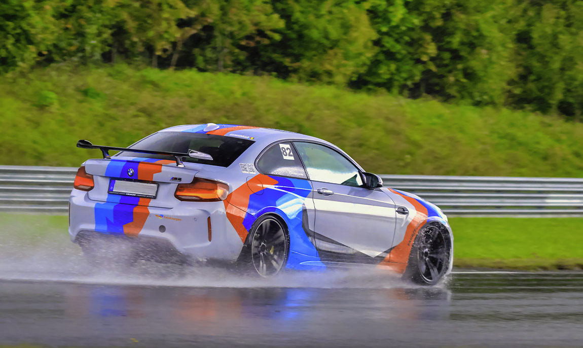 assets/images/activities/zandvoort-2-runden-bmw-m2-selber-fahren/bmw-m2-3-1150x686x90.jpg