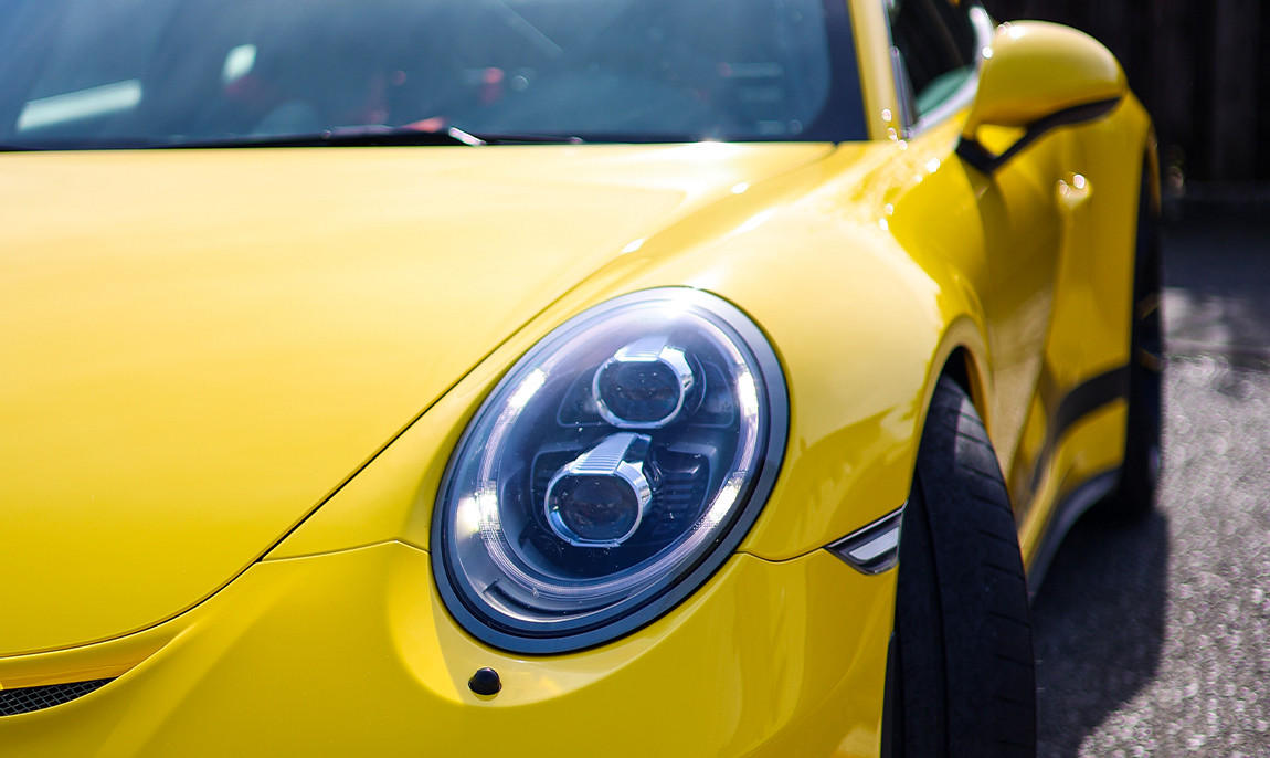 assets/images/activities/zandvoort-2-runden-porsche-gt3-mr-selber-fahren/Porsche%20GT3-11-1150x686x90.jpg