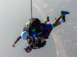 assets/images/activities/zweibruecken-fallschirmtandemsprung/sky-staa-6-270x200x90.jpg