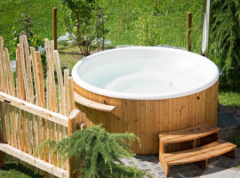 Whirlpool mieten
